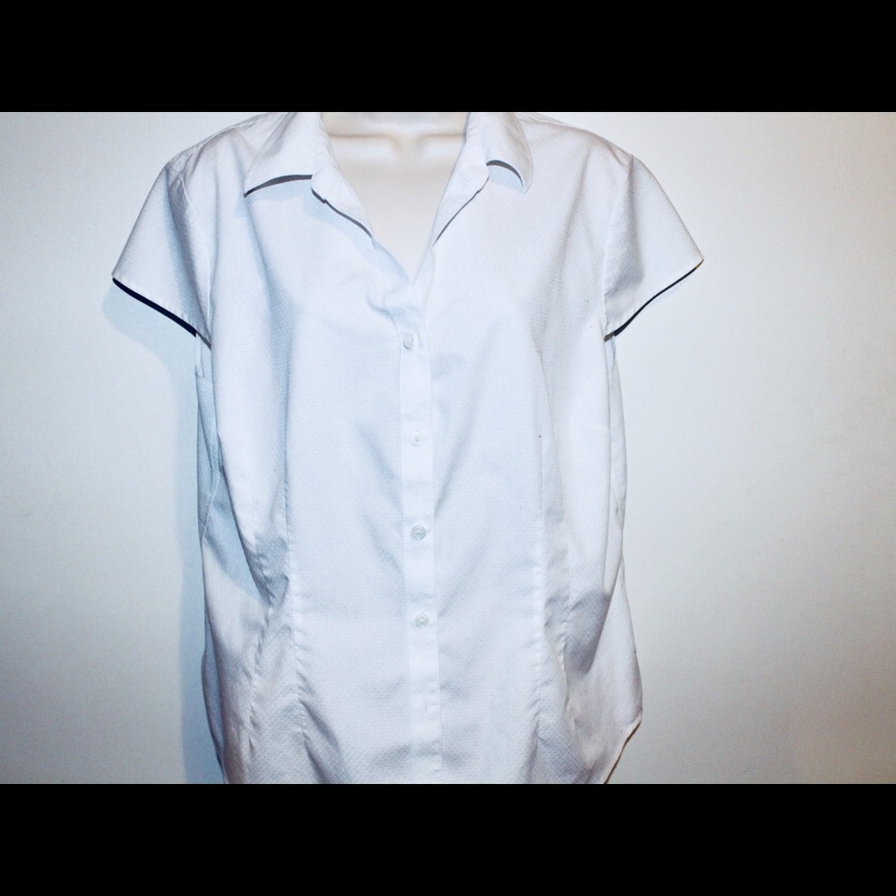 Jones New York white button down blouse